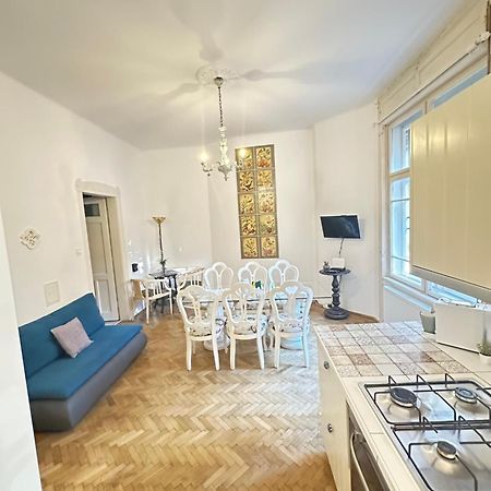 Heritage Harmony With Free Parking Budapesta Exterior foto